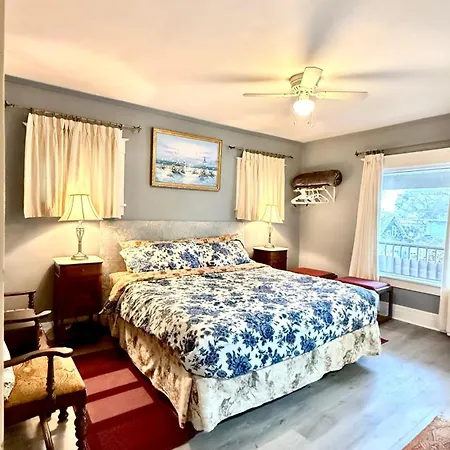 Two Bedrooms Unit With Jacuzzi And Great View